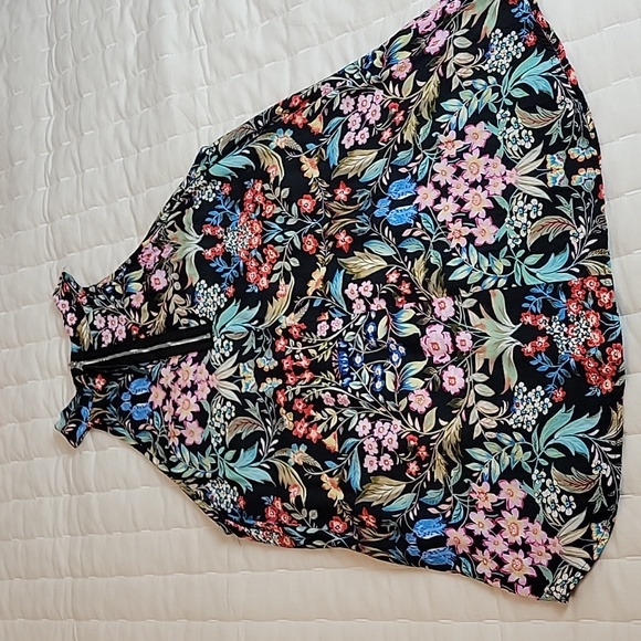 Fifteen Twenty Multi-color Floral Halter Shirt Size M - Picture 5 of 7